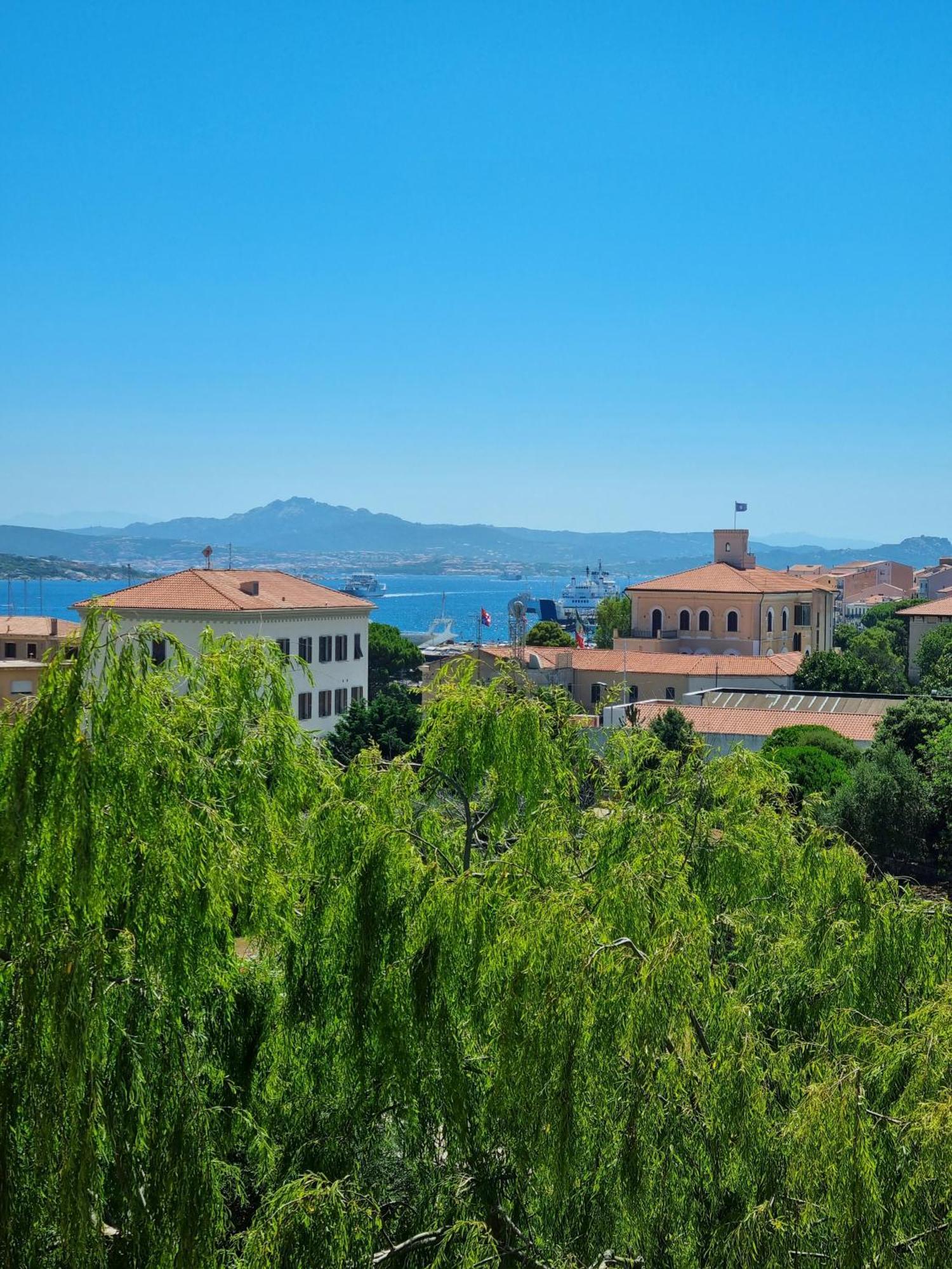 Hotel Delle Isole La Maddalena  Exterior photo